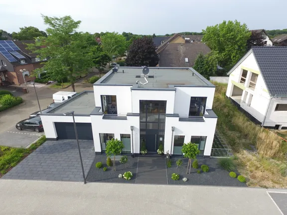 ERGO Versicherung Frank Graes Bachstr. 7 50171 Kerpen