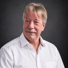 Frank  Gouverneur