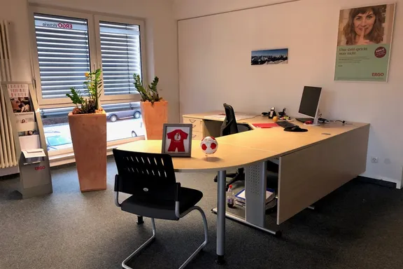 ERGO Versicherung Marc Horsch Raiffeisenstr. 19 93077 Bad Abbach