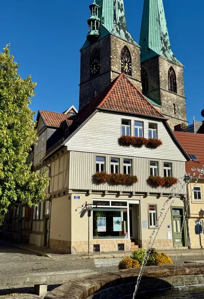 ERGO Versicherung Axel Fröhlich Pölkenstr. 24 06484 Quedlinburg