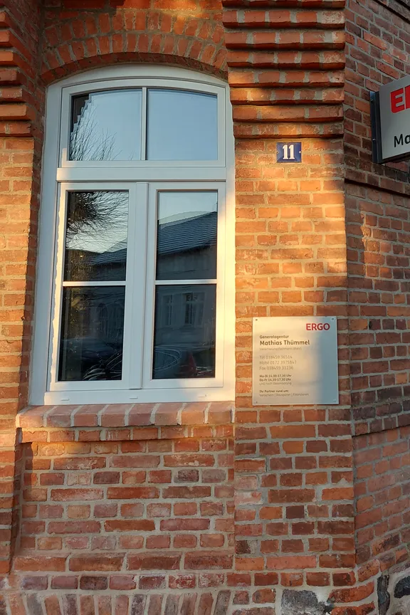 ERGO Versicherung Mathias Thümmel Breesener Str.11 18299 Laage