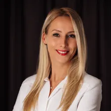 Vivien  Kara