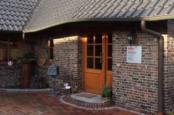 ERGO Versicherung Ralf Bümmerstede Wilhelm-Springer-Str. 18 26316 Varel