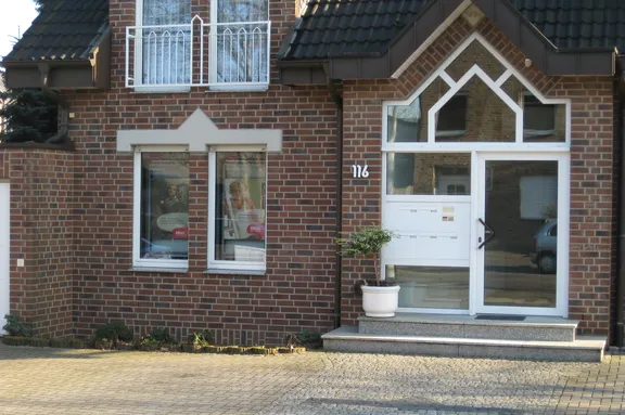 ERGO Versicherung Dipl. Ing. Joachim Wegener Hauptstr. 116 41517 Grevenbroich