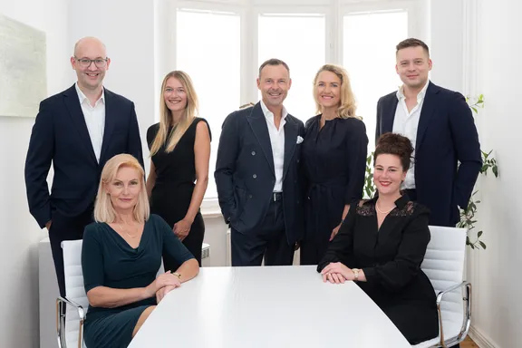 ERGO Versicherung MICHELI Assekuranz Kontor e.K. Kantstr. 47 10625 Berlin