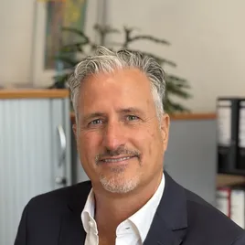 Thorsten Ahrens