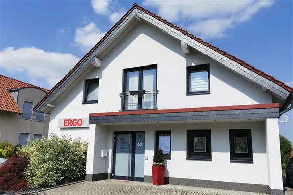 ERGO Versicherung Helmut Wagner Kreisbahnstr. 37 52428 Jülich