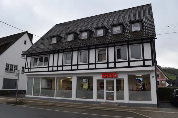 ERGO Versicherung Holger Schöls Bielefelder Str. 57 a 57368 Lennestadt