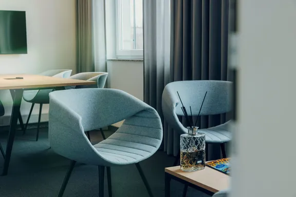 ERGO Versicherungsbüro Varschen & Kunze Daimlerstr. 3 87448 Waltenhofen