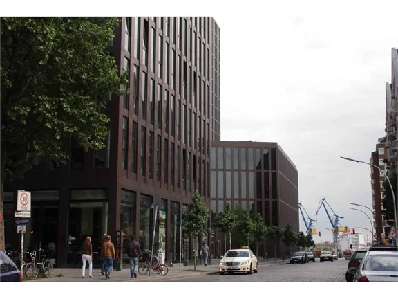 ERGO Versicherung André Clausen Hopfenstr. 23 20359 Hamburg