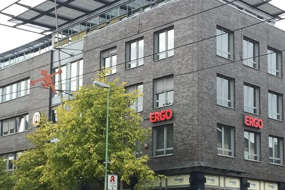 ERGO Regionaldirektion Bredeneyer Str. 2 b 45133 Essen