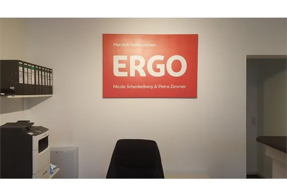 ERGO Versicherung Nicole Schenkelberg und Petra Zimmer Hauptstr. 30 56244 Schenkelberg