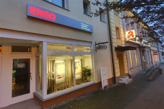 ERGO Versicherung Jörg Pekrul Marktstr. 15 16928 Pritzwalk