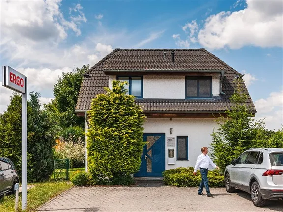 ERGO Versicherung Kai-Uwe Gernhardt Humboldtstr. 10 14624 Dallgow-Döberitz