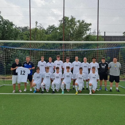 Neue Trikots für die B-Jugend des SV 1919 Johannisberg e.V.