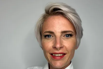 Hauptagentur Christin Demmler Am Ostbahnhof 1 06618 Naumburg ( Saale)