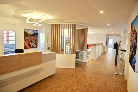 ERGO Versicherung Richter & Kromer Assekuranz Gewerbestr. 5 79238 Ehrenkirchen