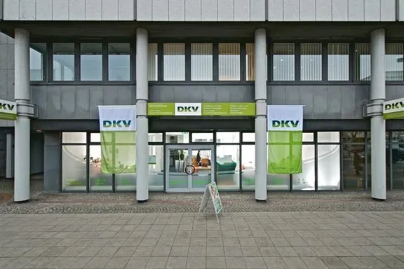 DKV Bezirksdirektion Hannover Jens Schönborn Berliner Allee 14 30175 Hannover
