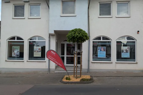 ERGO Generalagentur Oliver Dorn Södeler Str. 34 61200 Wölfersheim