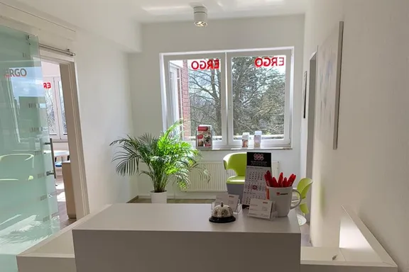 ERGO Versicherung Oliver Wald Segeberger Str. 9 23617 Stockelsdorf