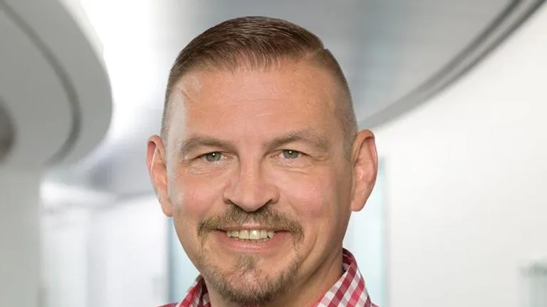 Sascha Bender