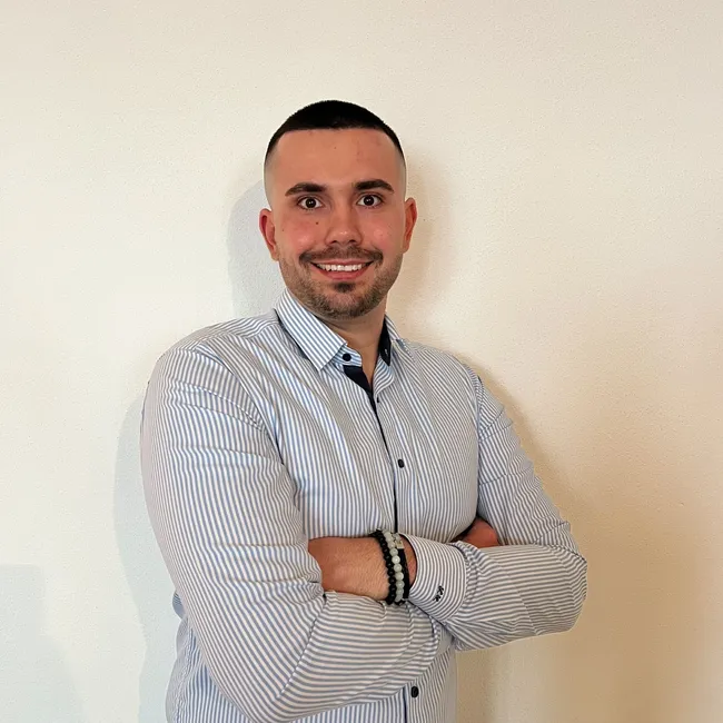 ERGO
Leon Michael Lechner