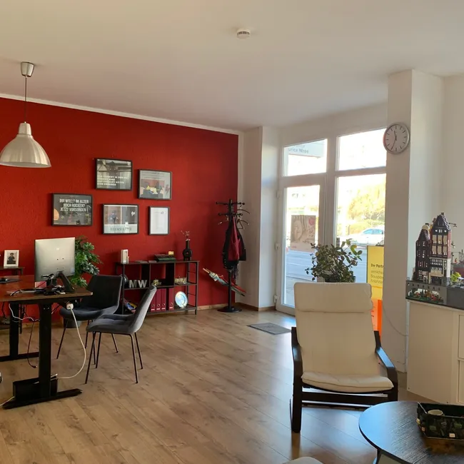 ERGO Versicherung 
Maurice Wree 
in Berlin Lichtenberg