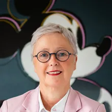 Stephanie Ochs