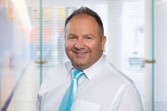 ERGO Versicherung Christos Karabatzakis Sulzbacher Str. 140 71522 Backnang