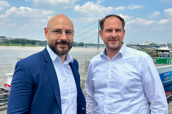 ERGO Versicherung Florian Schofer Schulstr. 7 40213 Düsseldorf