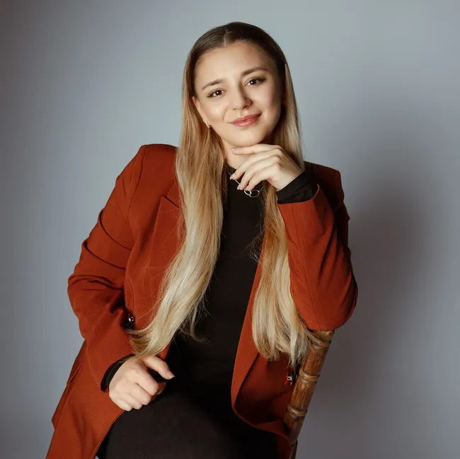 ERGO  
Delfina Juscikowska
Ubezpieczyciel w niemczech.