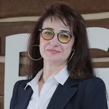 Julie Tröster