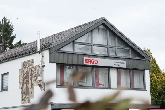ERGO Versicherung Roland Preißer Bahnhofstr. 28 93449 Waldmünchen