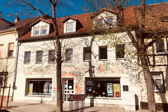 ERGO Versicherung Tino Krahl Altenburger Str. 8 04539 Groitzsch