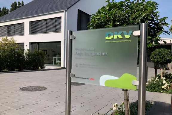 DKV Deutsche Krankenversicherung Anja Burgbacher Feldbergweg 16 79423 Heitersheim