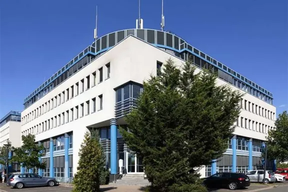 ERGO Versicherung Regionaldirektion Erfurt Am Roten Berg 7 99086 Erfurt