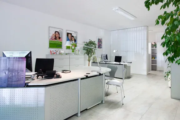 ERGO Versicherung Jürgen Petrow Scheffershof 4 51375 Leverkusen