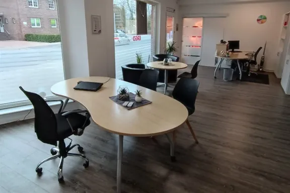 ERGO Versicherung Horst Tenhaken Kirchdorfer Str. 4 26603 Aurich