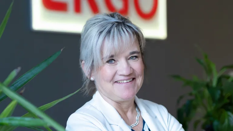 Yvonne Keller