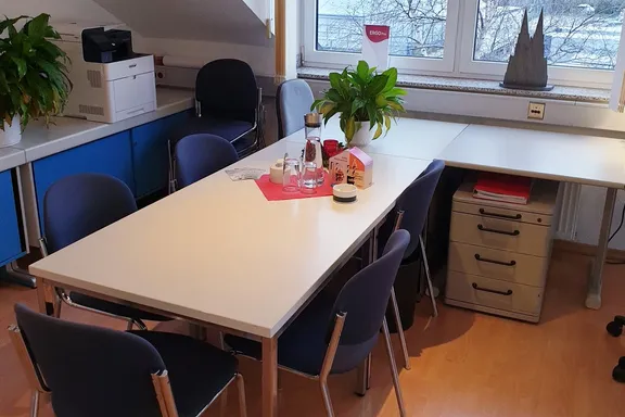 ERGO Versicherung Alexander Meng Immendorfer Str. 1 d 50354 Hürth