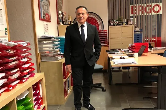 ERGO Versicherung Ibrahim Öksüz Emscherstr. 211 47166 Duisburg