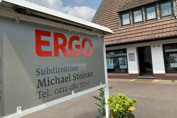 Düsseldorf-Vennhausen, ERGO Subdirektion Michael Steinke Sandträgerweg 86-88 40627 Düsseldorf