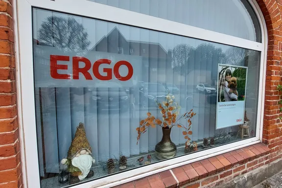 ERGO Versicherung Candy Müller Steinstr. 48 19205 Gadebusch
