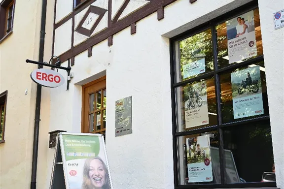 ERGO Versicherung Matthias Rotzler Friedhofstr. 31 88250 Weingarten