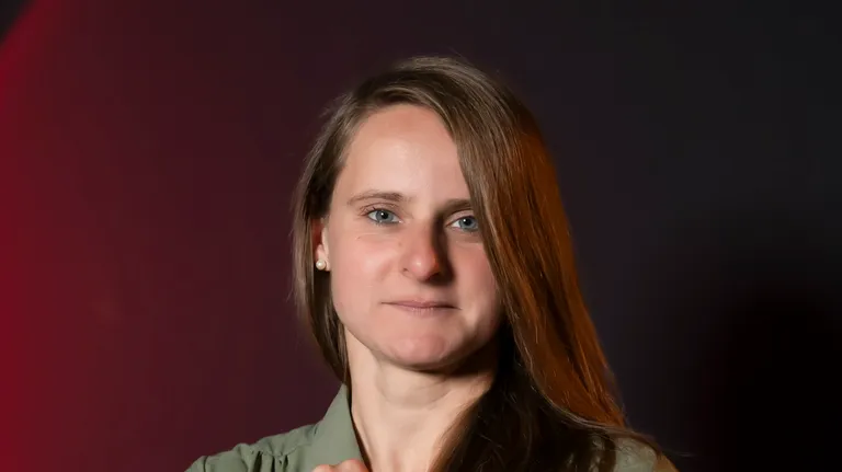 Ihre Expertin für Tierversicherungen – Bianca Dinter, Hauptagentin mit Herz für Tiere