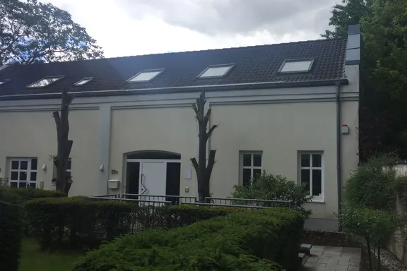 ERGO Versicherung Ludwig & Kollegen  Rheinstr. 29 c 53844 Troisdorf