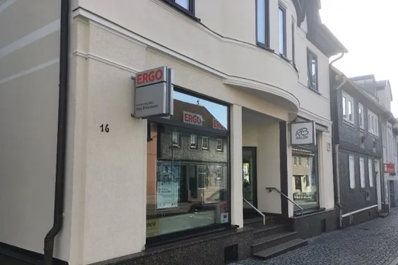 ERGO Versicherung Jörg Treumann Louis-Anschütz-Str. 16 98544 Zella-Mehlis