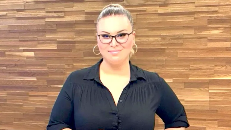 Csilla Golenya - Innendienstkraft