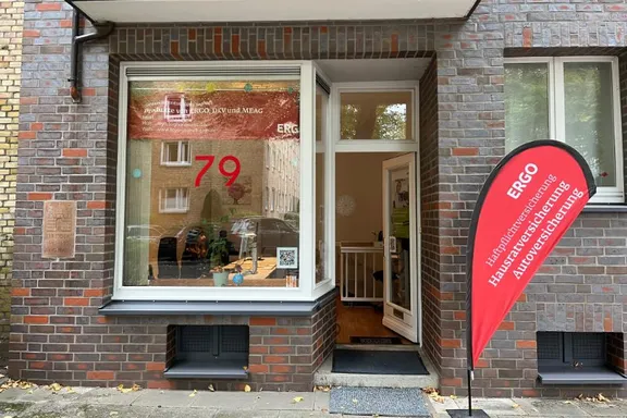 ERGO Versicherung Roya Saghafi Marienthaler Straße 79 20535 Hamburg