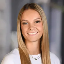 Tia Eleni Kronenthaler